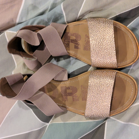Sorel Sandals - Picture 4 of 5